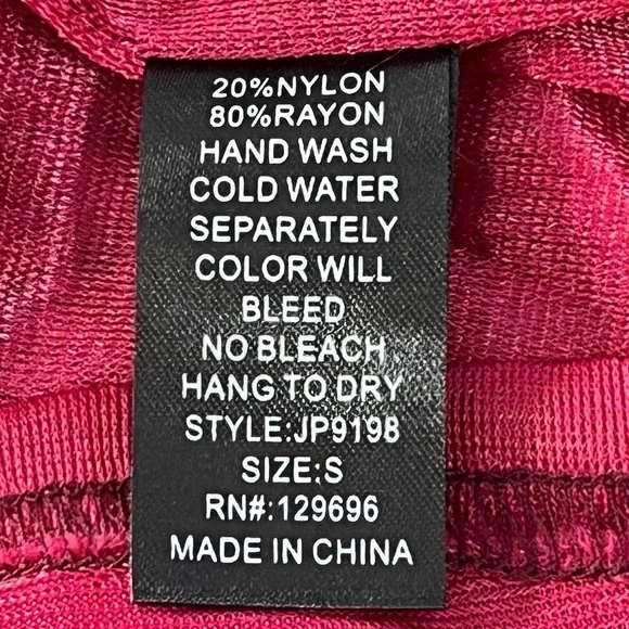 LOVPOSH LONG SLEEVE GEO FLORAL CROCHET TRIM LACE FLOUNCE‎ ROMPER MULTI SMALL EUC - Picture 9 of 10